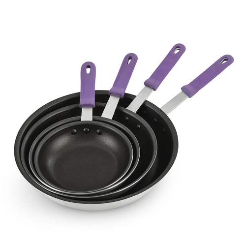 Wear-Ever Aluminum Fry Pan, 7'' (17.8 cm) top diameter., with SteelCoat X3 Finish, featuring removabl